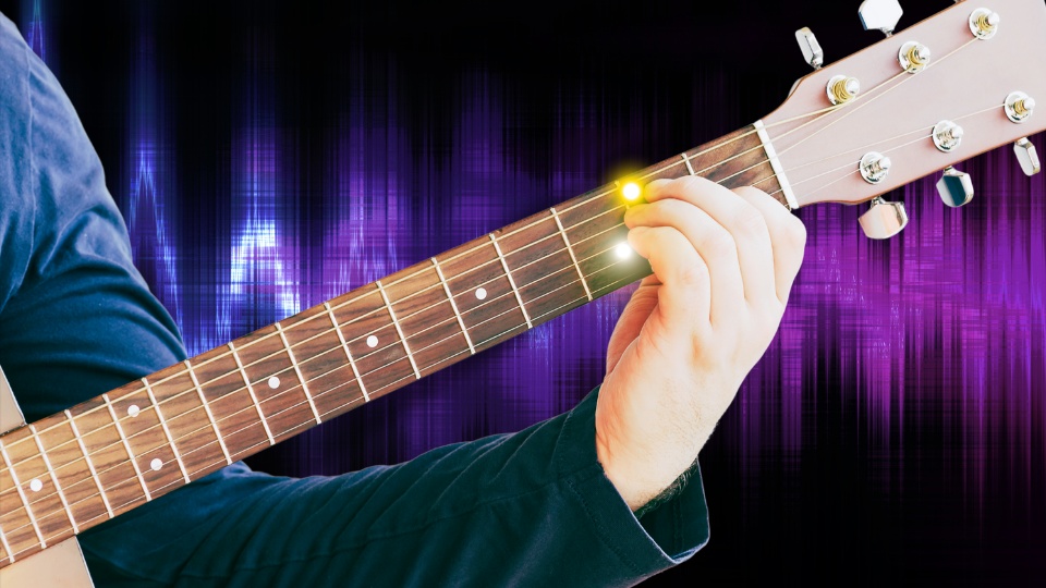 accordi ritmica accompagnamento bassi acuti lezioni di chitarra imparare suonare chitarra